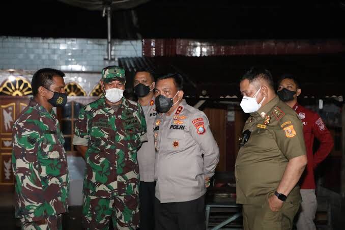 kapolda sumut mediasi masyarakat terkait kericuhan pilkades di dairi 25153