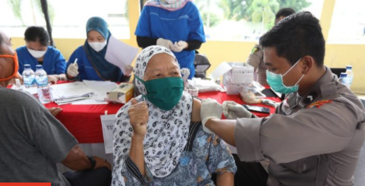kapolda sumut perintahkan percepatan akselerasi vaksinasi booster untuk lansia 21063