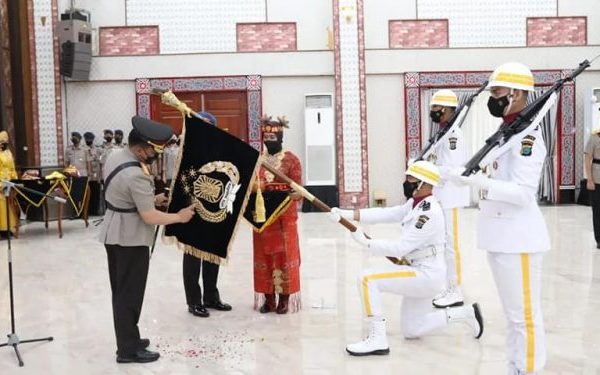 kapolda sumut pimpin upacara pencucian pataka 47991