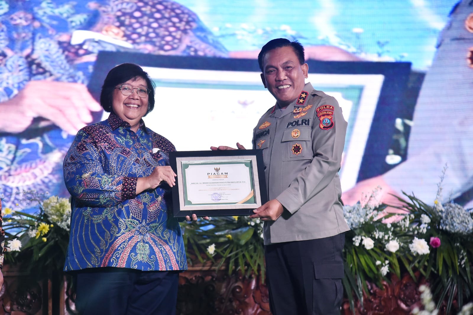 kapolda sumut raih penghargaan klhk atas upaya perlindungan dan rehabilitasi mangrove 55723