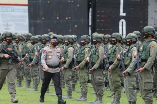 kapolda sumut sambut 205 personel brimob polda sumut dari papua 45609