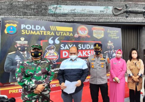 kapolda sumut tinjau pelaksanaan vaksinasi tahap ii di tapanuli utara 9427
