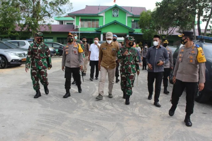 kapolda sumut tinjau pengamanan di kab labuhanbatu jelang pemungutan suara ulang 31126