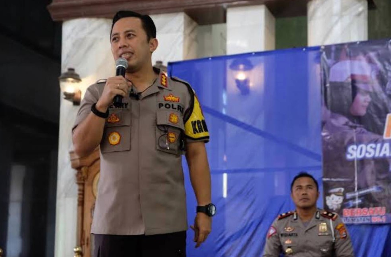 kapolres jaksel imbau orangtua awasi anaknya tidak keluyuran diatas jam 10 malam 66743