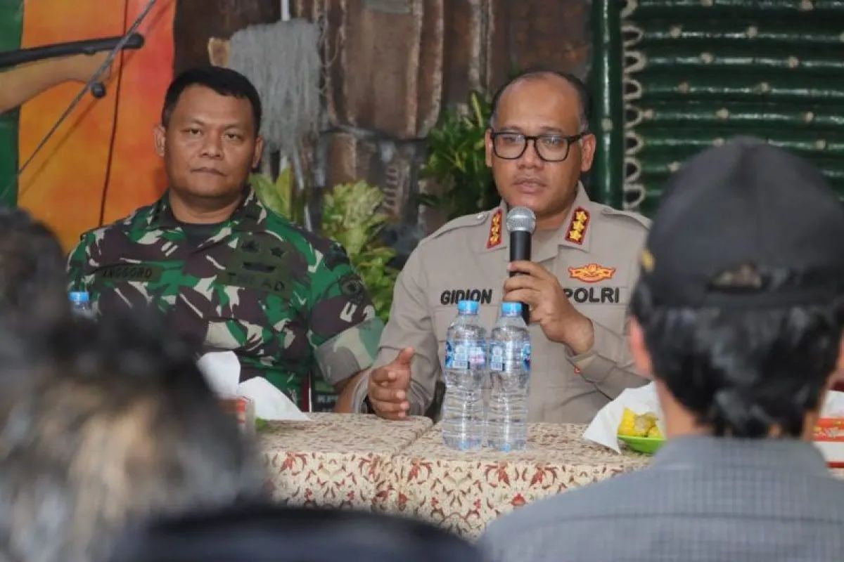 kapolres jakut 10 saksi diperiksa terkait teror bangkai ayam 77579