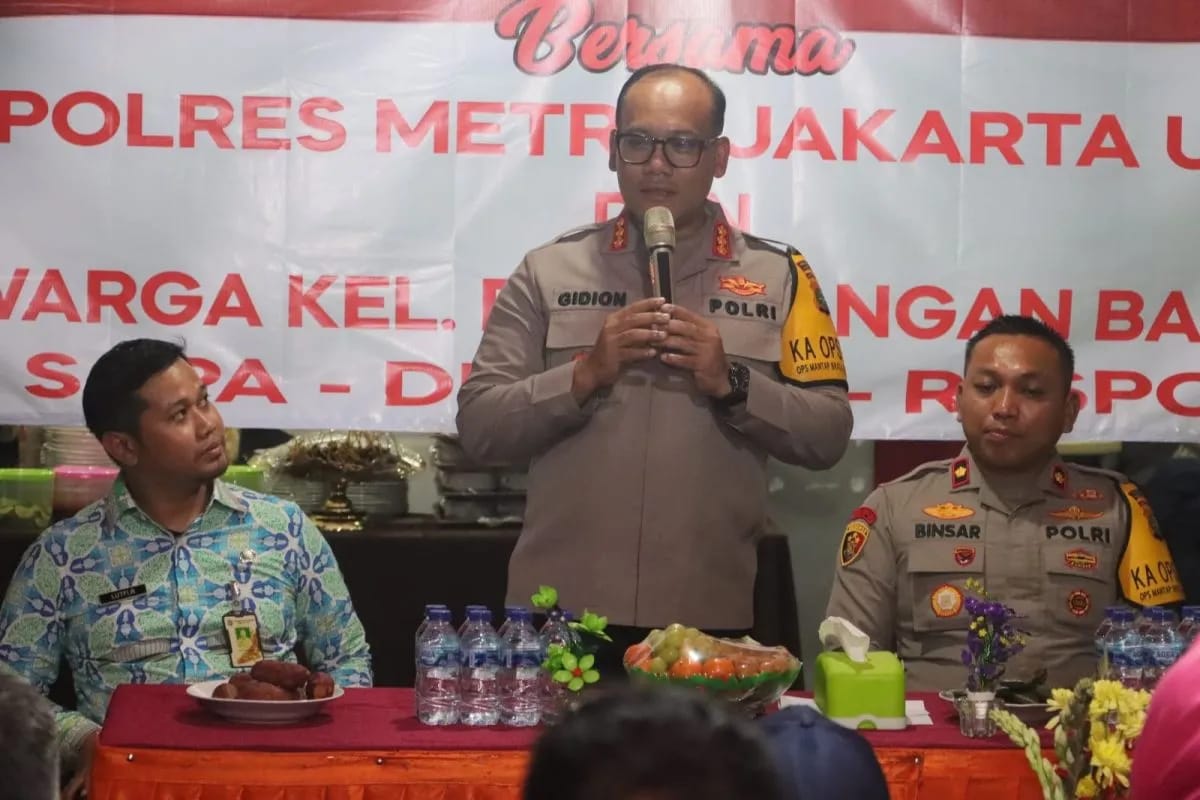 kapolres jakut ajak warga ikut jaga keamanan dan ketertiban saat bulan puasa 71165