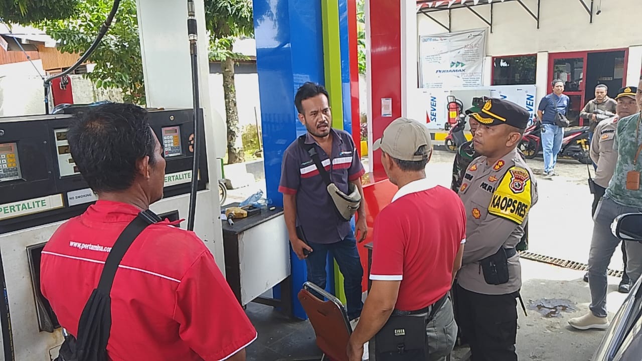 kapolres kepulauan yapen lakukan ketersediaan bbm di spbu jelang lebaran 2024 72013