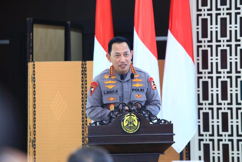 kapolri ajak masyarakat usulkan nama polisi teladan untuk hoegeng award 69517