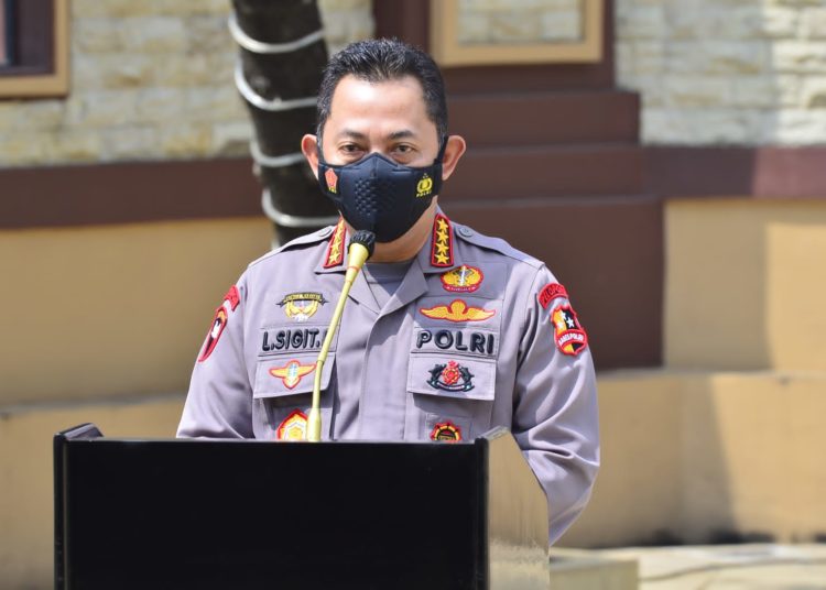 kapolri bersama panglima tni pantau vaksinasi di kampus unisa yogya 26924