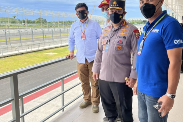 kapolri cek kesiapan pramusim motogp mandalika dan memastikan pelaksanaan prokes dan pengamanan 23326