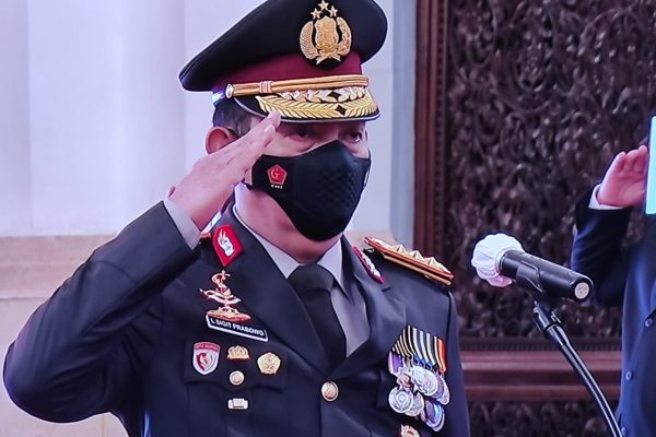 kapolri jenderal pol drs listyo sigit prabowo m si tampilkan polri yang tegas namun tetap humanis 33346