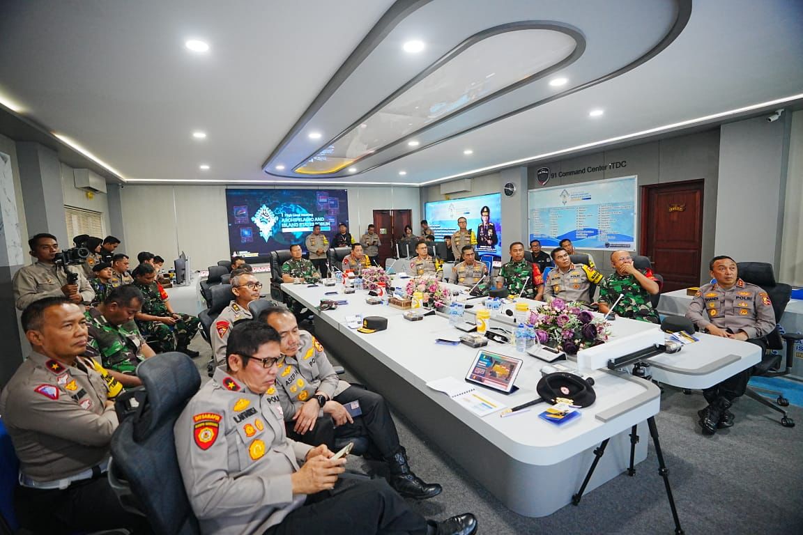 kapolri lakukan pengecekan venue ktt ais forum 64570