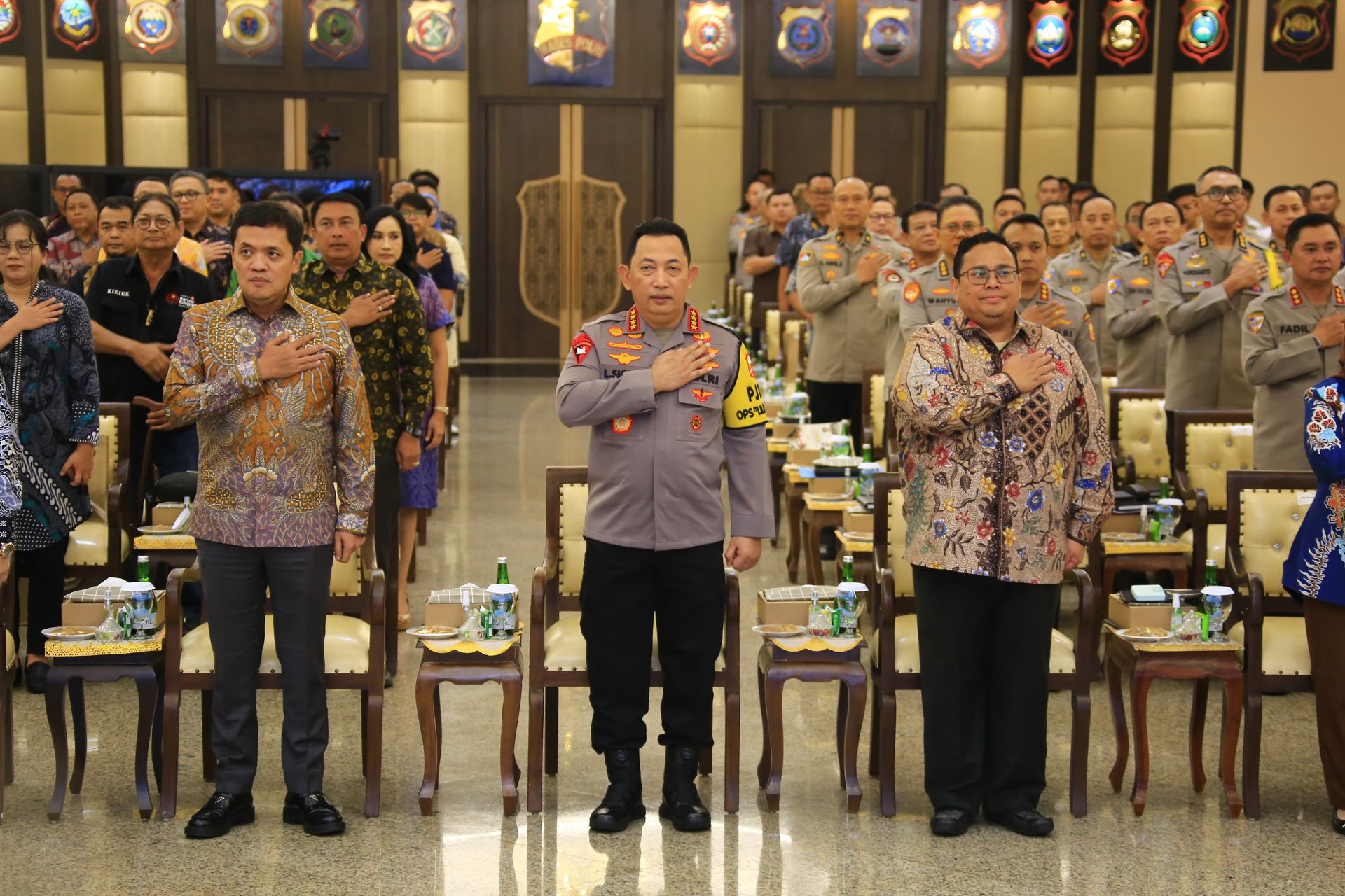 kapolri lebih dari 2 000 perkara selesai dengan pendekatan restorative justice di sepanjang 2024 82536