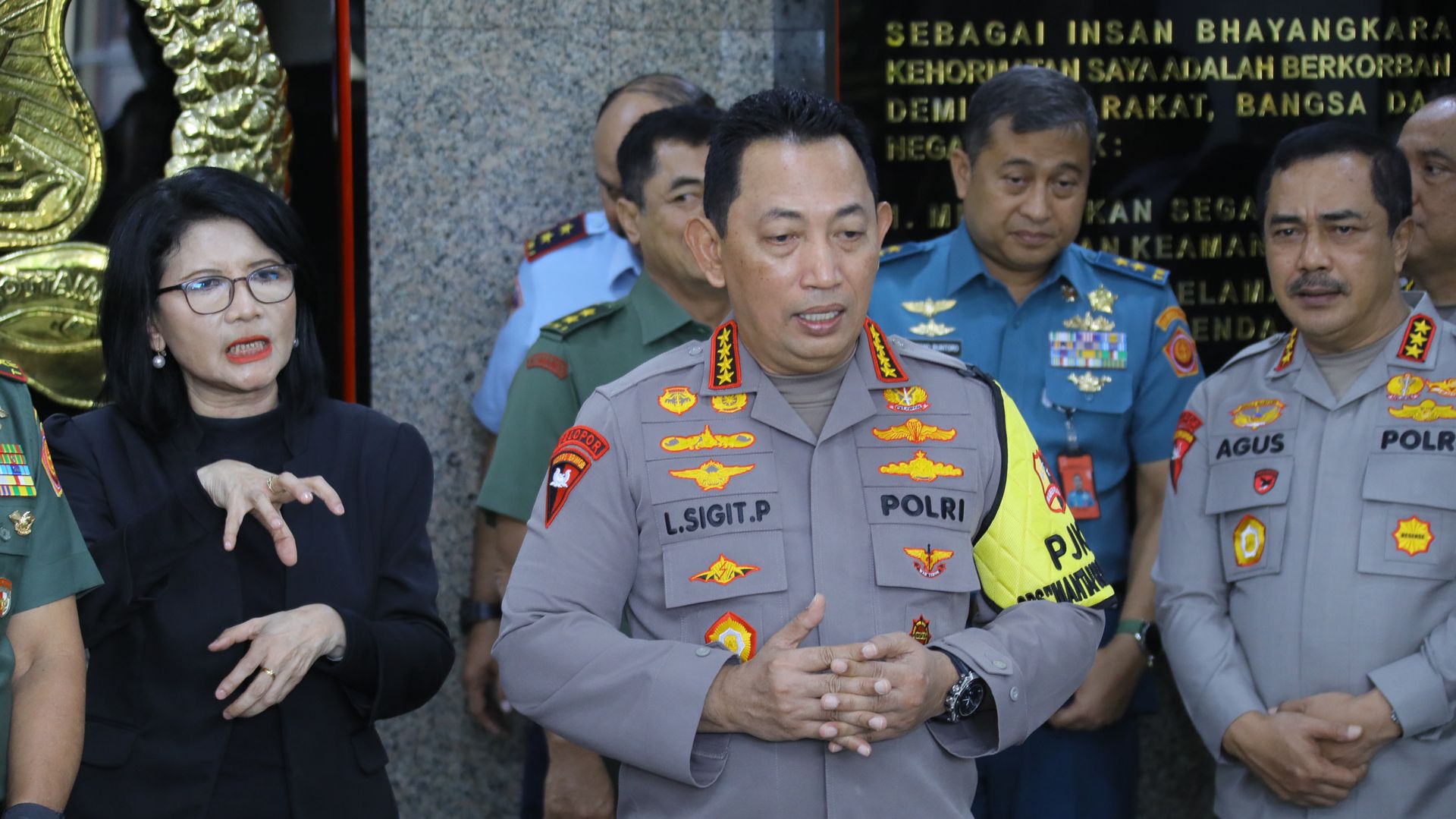 kapolri pastikan polri dan tni sinergi selesaikan tantangan ke depan 67159