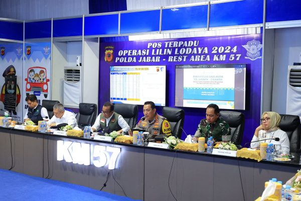 kapolri perintahkan jajaran tindak pemalakan di lokasi wisata 82406