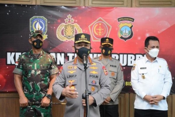 kapolri reviews riau islands travel bubble 44790