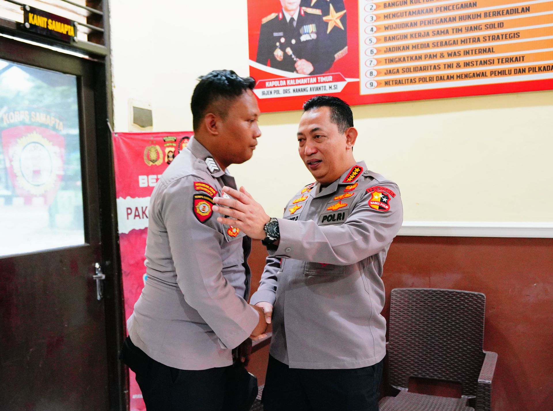 kapolri sampaikan apresiasi langsung ke bripka joko 78634