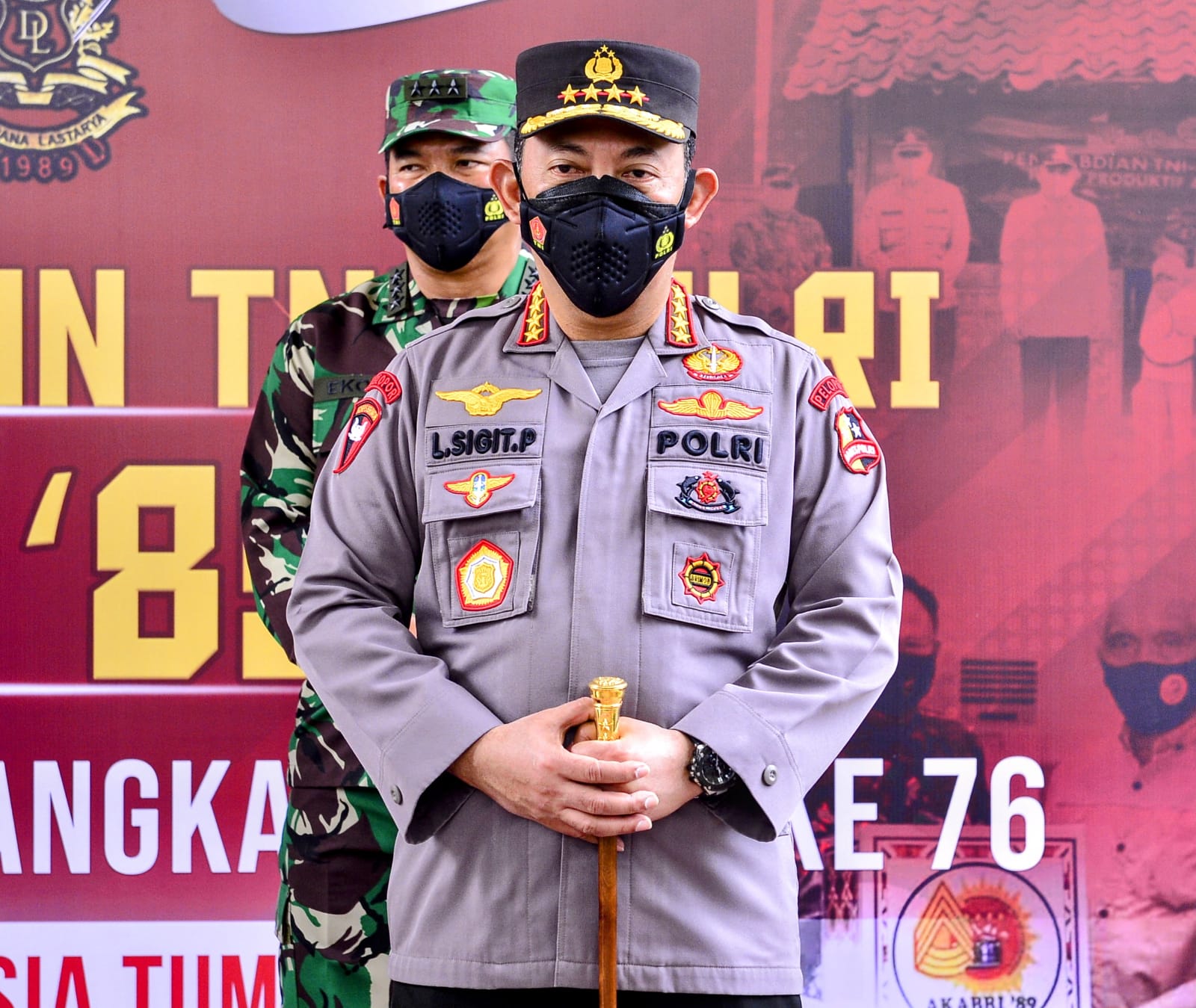 kapolri tekankan tni polri terus bersinergi wujudkan target vaksinasi presiden jokowi 43192