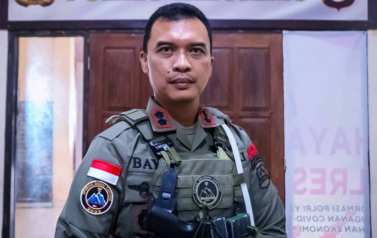 kasatgas humas damai cartenz 2024 pembebasan pilot susi air kami mengedepankan upaya soft approach 69612