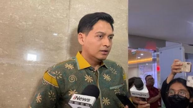 kasus panji gumilang lucky hakim diberi lebih dari 10 pertanyaan 61018