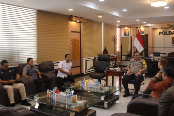kedubes inggris temui kapolda aceh ini yang dibahas 73035