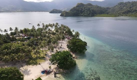 keindahan pulau pasumpahan yang memiliki pasir putih memesona di sumatera barat 62693