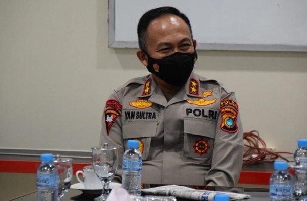 kelangkaan bbm di babel kapolda bantu koordinasi ke pertamina sampai siagakan personel di spbu 25385
