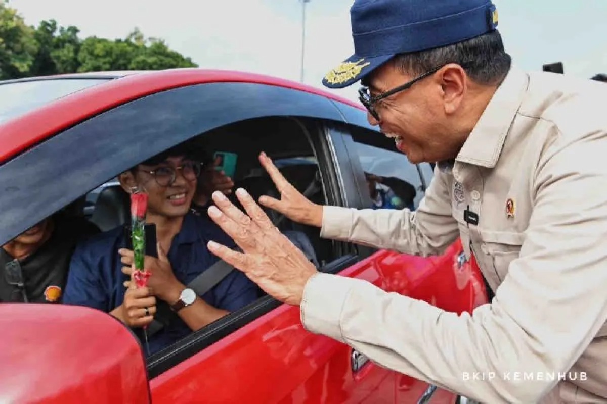 kemenhub pastikan kelancaran arus balik lebaran 2024 72619