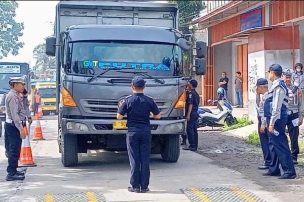 kemenhub umumkan titik pembatasan angkutan barang 71323