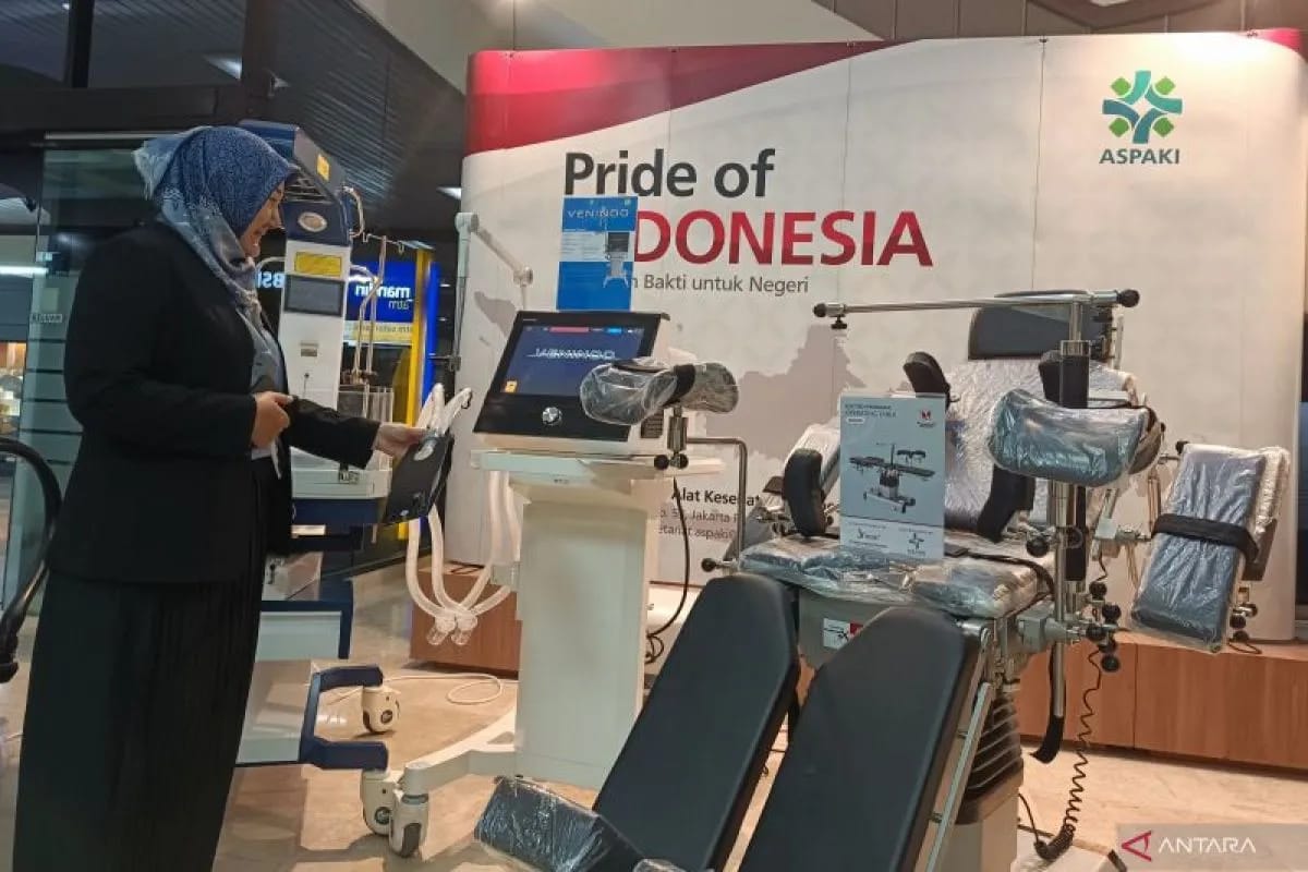 kemenkes memproduksi alat kesehatan akan turunkan biaya pengobatan 77902