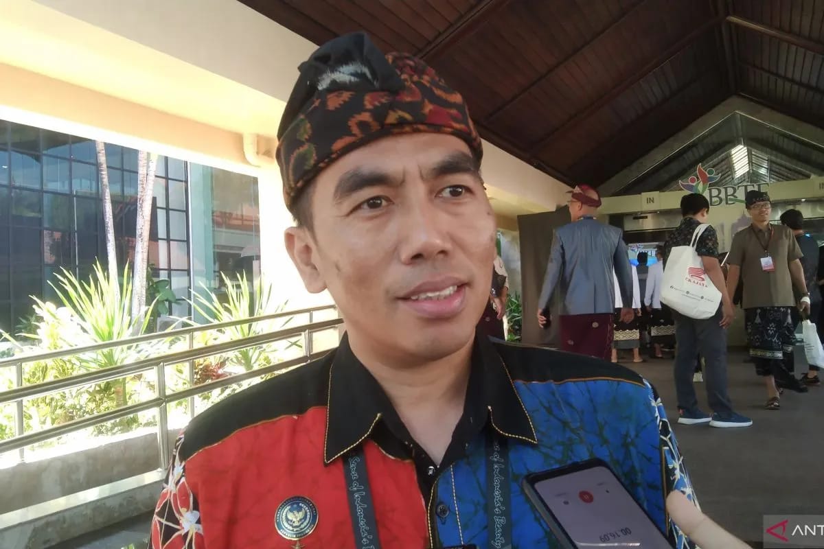 kemenparekraf kenaikan harga avtur jadi salah satu pemicu harga tiket pesawat mahal 75244
