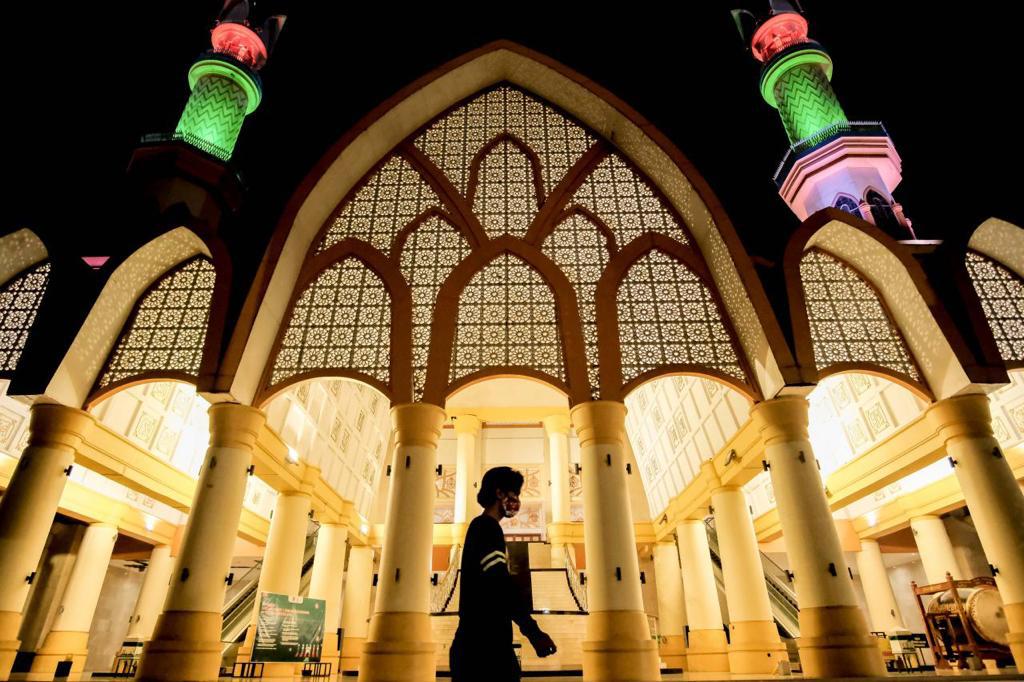 kemenparekraf siapkan panduan penyiapan destinasi wisata ramah muslim dan layanan wisata halal 47744