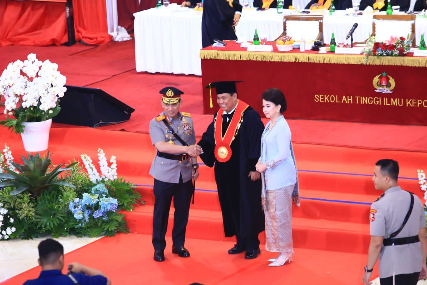 kepala bnn dikukuhkan sebagai guru besar ilmu kepolisian 61369