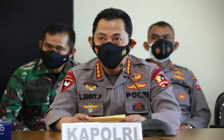 kerahkan kekuatan terbaik polri dirikan 2 posko evakuasi kri nanggala 402 31174