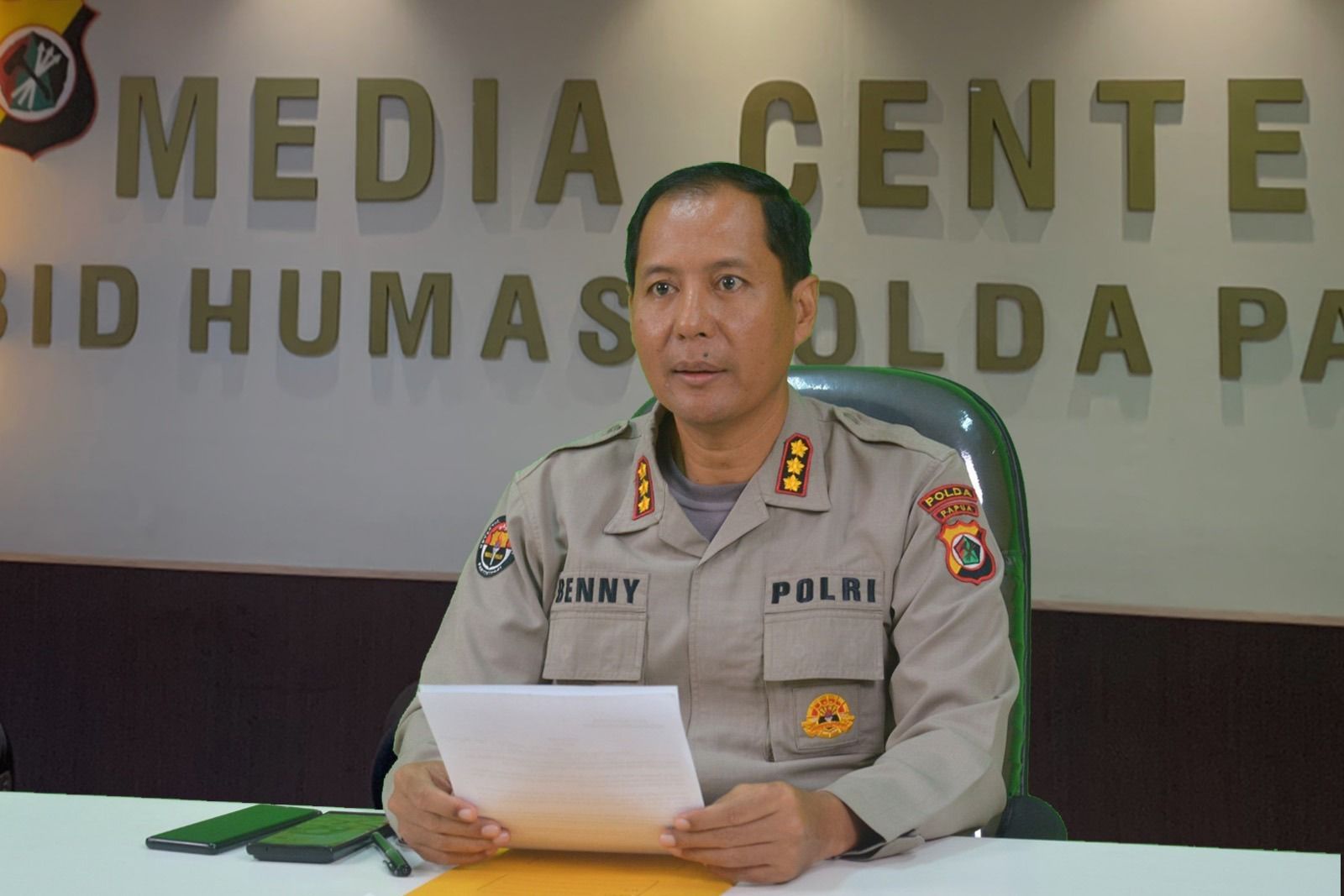 kkb serang pospol di paniai 71602