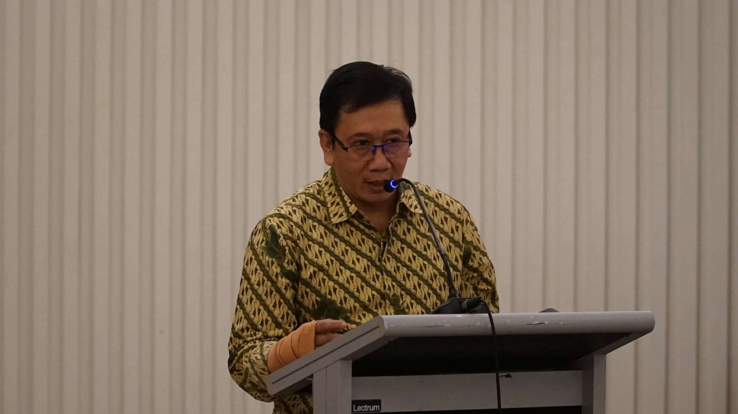 klhk tekankan pentingnya pengelolaan hutan untuk tekan emisi 77356
