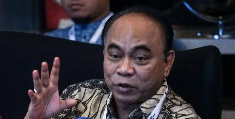 kominfo minta ojk segera blokir rekening bank terkait judi online 63840