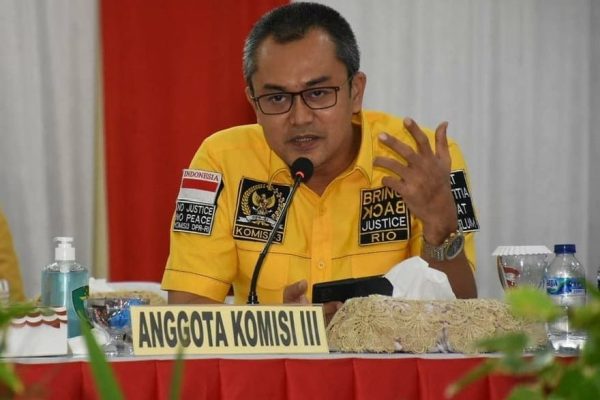 komisi iii dpr dukung satgas polri awasi penarikan obat penyebab gagal ginjal akut pada anak 50855