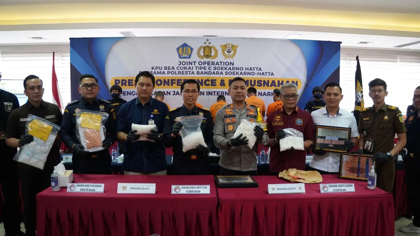 komisi iii tekankan pentingnya kerja sama antar lembaga hukum untuk awasi penyelundupan narkotika 65537