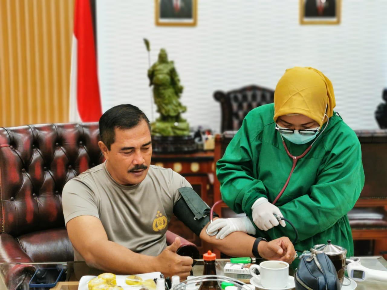 komjen pol agus andrianto dan para kakor jajaran baharkam polri divaksinasi covid 19 hari ini 30492