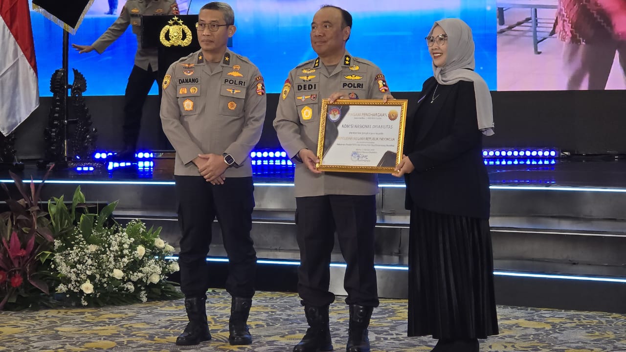 komnas disabilitas beri penghargaan polri terkait rekrutmen penyandang disabilitas 79931