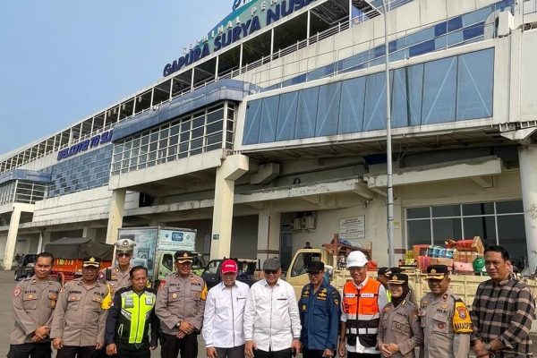 kompolnas lakukan pemantauan kesiapan operasi ketupat 2024 di polda jatim bersama kapolri dan menteri perhubungan 72275