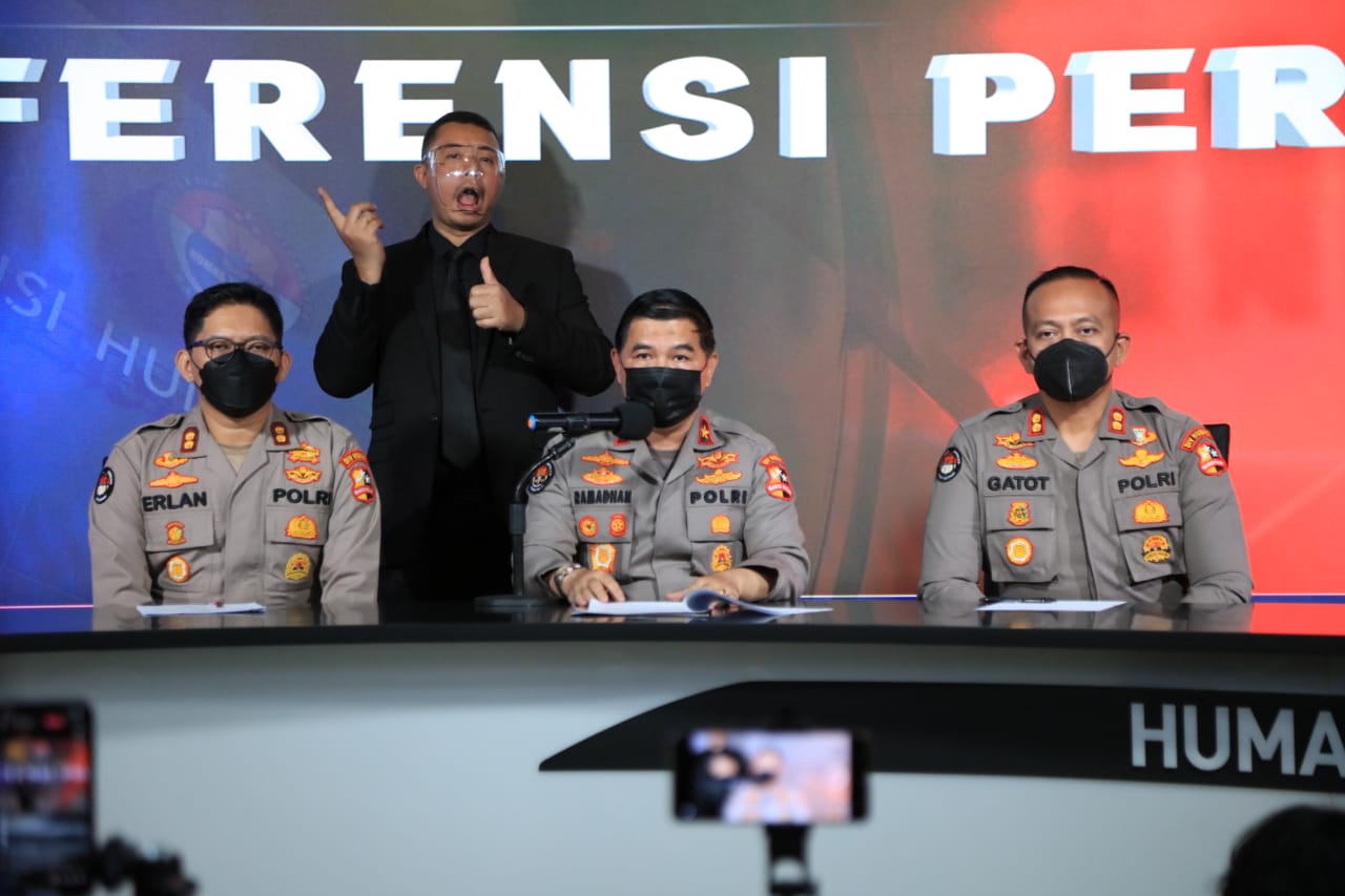 konferensi pers divisi humas polri senin 24 januari 2022 22966