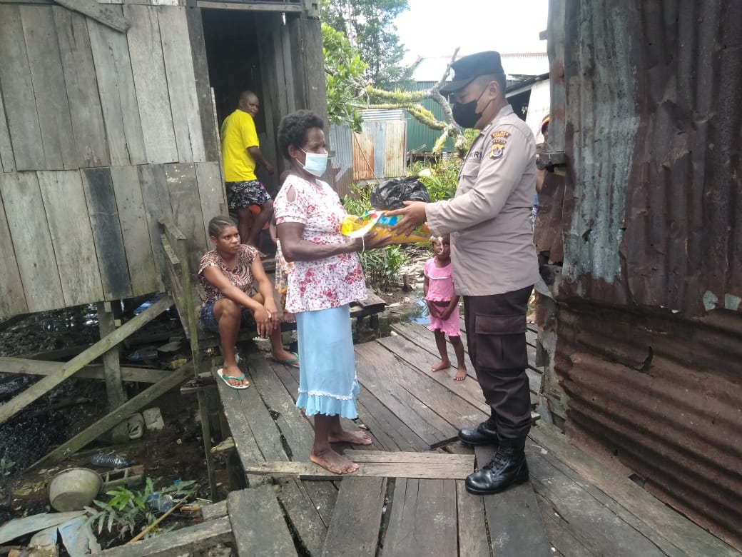 koteka programme of noken community development unit of asmat embraces woman figures of agats district 43571