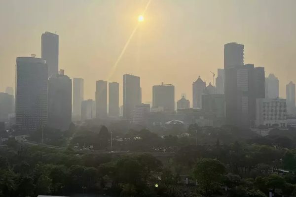 kualitas udara jakarta memasuki posisi lima terburuk di dunia 72736