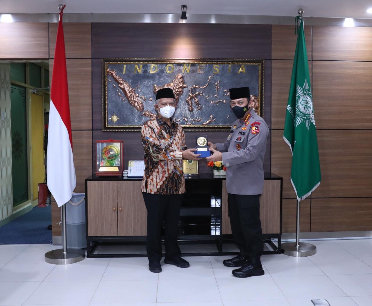 kunjungan kerja di diy kapolri jalin silaturahmi ke pp muhammadiyah yogyakarta 30600