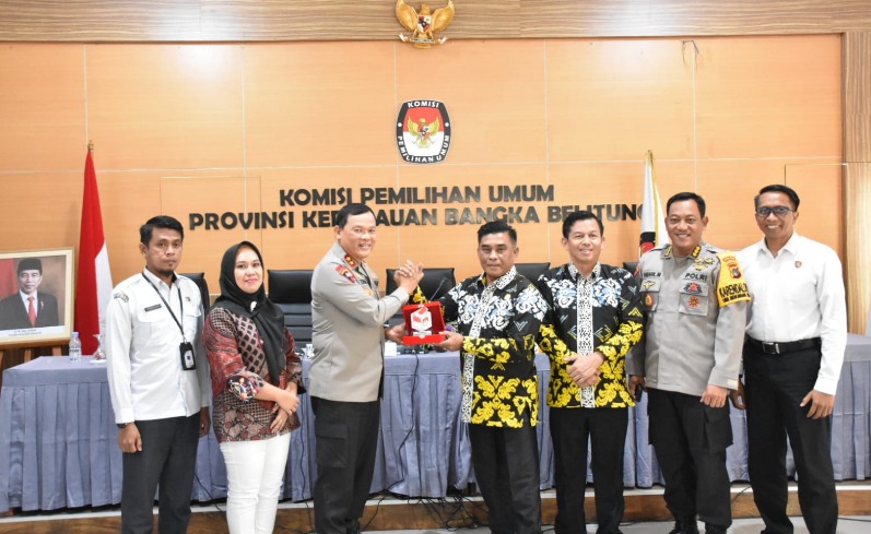 kunjungi kpu kapolda babel siap bantu sukseskan jalannya pemilu serentak 2024 67488