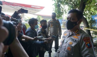 labfor polda jatim selidiki sumber ledakan di dekat spbu margomulyo 15913