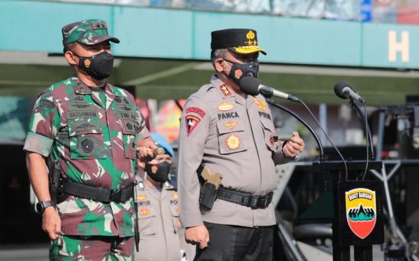 lakukan apel siap siaga tni polri kapolda sumut dan pangdam i bb tni dan polri garda terdepan 23051