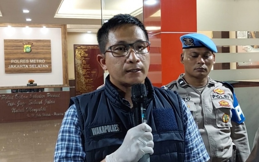 lakukan patroli cegah tawuran polres jaksel amankan sajam dan 12 motor 58189